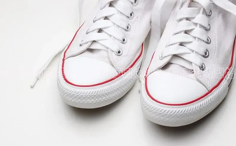 球速体育网页版登录入口百度技术学院德训运动鞋搭配：提升运动风潮，打造街头型格