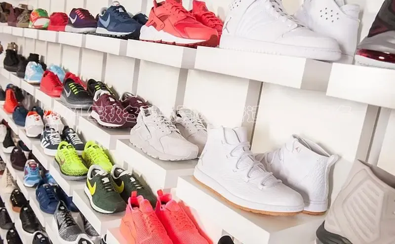 球速体育官网雷柏科技2024 年秋冬斐乐男鞋：舒适时尚的必备
品