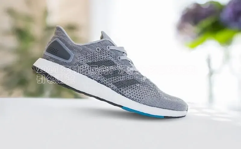 球速体育网址百家号2024 年时尚风向：爆款女孩板鞋指南，
引领潮流