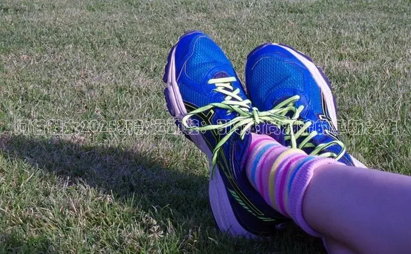 阿甘鞋女2025新款运动鞋：引领时尚潮流的革新之作