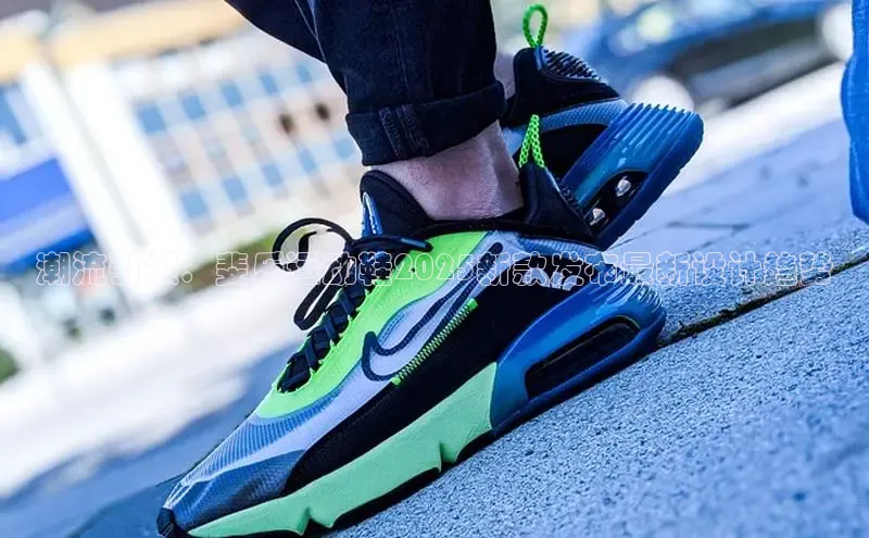 潮流引领：斐乐运动鞋2025新款发布最新设计趋势